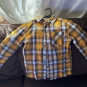 Long Sleeve Flannel Boys Size 8 NEVER WORN!